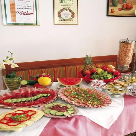 Vendégház Fruehstueckspension Anna Maria 3*
