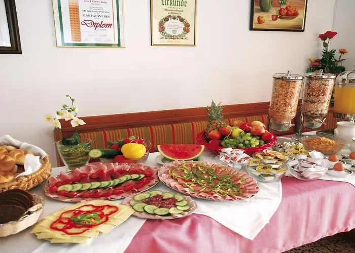 Pensión Fruehstueckspension Anna Maria 3*